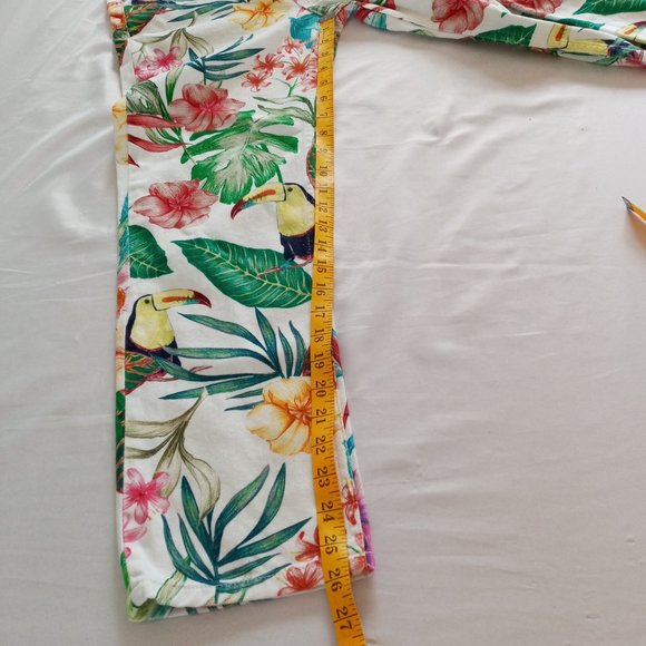 Zara TRF Collection Toucan Tropical high waisted mom fit Jeans - Size 4 - Picture 6 of 9